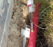 Difficile de demander à ce que la société débarrasse le chantier. Ça ne les interresses pas! C pas grave, votre asainisseur le fera! Vous trouvez ça normal? Détritus,  alcool, boîtes de conserve etc....