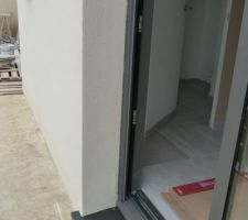 Décollement et fissuration de l'enduit après quelques mois seulement !