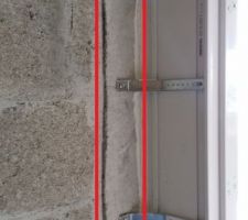 Le cadre en ciment n'est pas solidaire dur mur