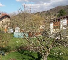 Et une petite vue sur le château des Allinges de l'autre  (en haut à gauche ;-))