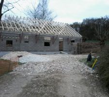 Charpente pos?e en 1 journ?e