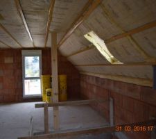 L'isolation   placo démarre (visite en compagnie du conducteur de travaux)
