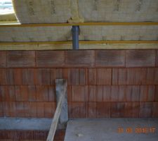 L'isolation   placo démarre (visite en compagnie du conducteur de travaux)
