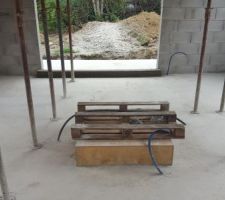 Le coffrage de la cave à vin :)