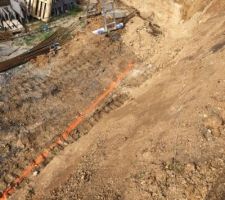 Tranchée pour mur de soutènement