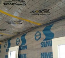 Isolation du plafond/plancher: Pose du pare-vapeur vario... et racord pare-vapeur mur