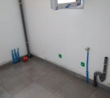 Carrelage plus plinthe