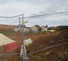 Notre terrain, vue de loin ! snif