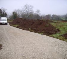 Le chemin d acces d une bonne vingtaine de metres fini