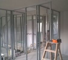 Rails des cloisons