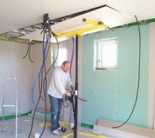 Plafond pièce de travail