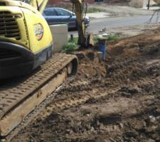 Début de pose des tuyaux évacuation extérieur.