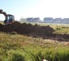 &ccedil;a y est, 1er coup de pelle! D&eacute;but de l'aventure