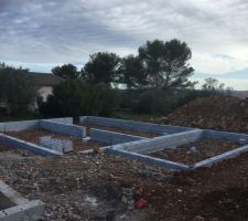 Vide sanitaire monté, pas d'accès côté garage.