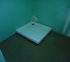 Cloisons terminées , pré chape faite