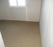 Cloisons terminées , pré chape faite