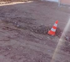 Le terrain après la remis en état provisoire avant la remise des terres en place!