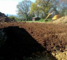 Terrassement en cours pour faire le jardin