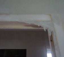 Plâtre sur huisseries intérieures