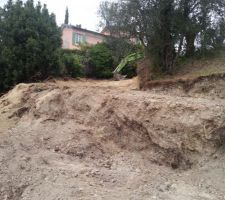 Aper&ccedil;u de l'&eacute;bauche de la deuxi&egrave;me partie de la route d'acc&egrave;s