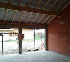 Vue intérieur du garage couvert