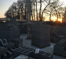 &Eacute;l&eacute;vation des murs et poutre de soutainement