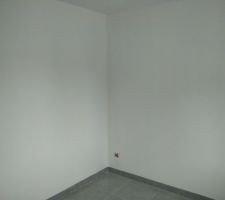 Peinture blanc velour (mur chambre)