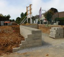 D&eacute;limitation du local poubelle
tavaux r&eacute;alis&eacute;s par le lotisseur