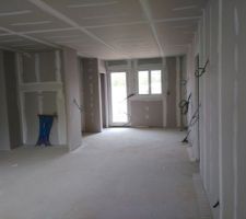 Quasi fini. Du salon