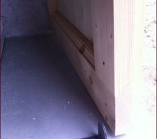Volet qui frotte la facçade et ne se ferme pas comme il faut