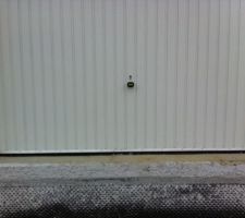Eau qui rentrait dans le garage, première intervention pose d une bavette ... A suivre