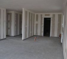 Carrelage de la pièce de vie