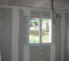 Une chambre à l'étage