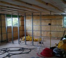 Montage ossature métalique pour les chambres plus élec