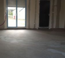 Chape ciment du salon-salle a manger