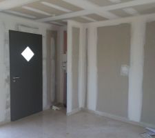2e couche enduit terminée et fin des travaux d'electricité