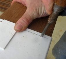 Plancher du balcon
marquage de l'emplacement des vis