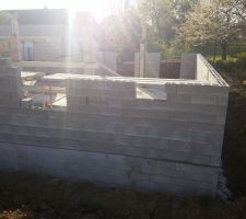 RDC acte 1- fa&ccedil;ade arri&egrave;re cuisine et cellier