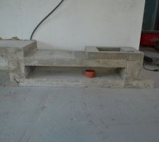 Socle pour cheminée