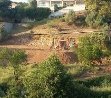 Terrassement, jour 2 : la plateforme prend forme