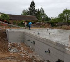 R&eacute;alisation du vide sanitaire + coulage de la dalle