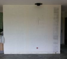 Mur qui va être prochainement habillé de briques de parements