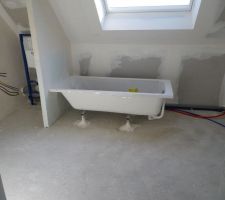 Salle de bain 1er &eacute;tage