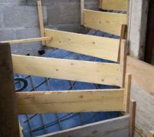 Coffrage pour l'escalier b&eacute;ton