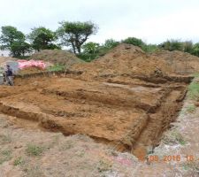 Comme vous pouvez le voir le terrassement &eacute;tait bien commencer .