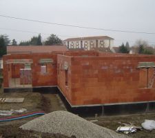 Vue en hauteur sur la future terrasse (a gauche)