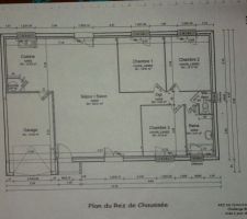 Plan du Rez de chaussée, les plans de notre maison seront inversés à celui ci, soit le garage à droite