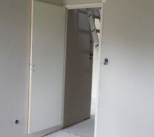Chambre 1 (rdc), vue sur l'entrée
