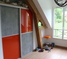 Kazed verre laqué orange et imitation béton