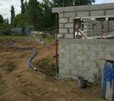 &eacute;l&eacute;vation des murs suite... et coulage de la dalle du garage